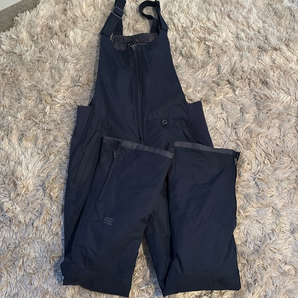 Arctix women’s size tall snowpants, almost new condition